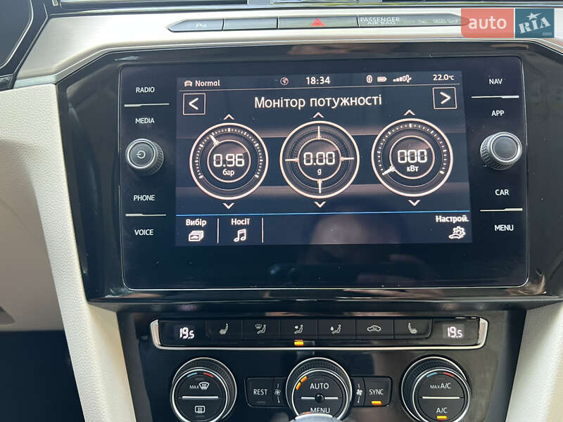 Седан Volkswagen Passat 2017 в Трускавці