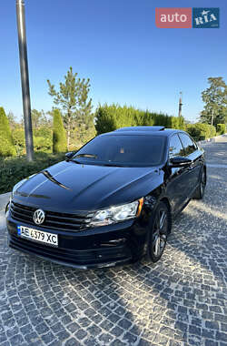Седан Volkswagen Passat 2015 в Дніпрі