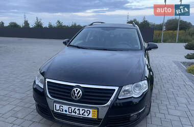 Универсал Volkswagen Passat 2010 в Калуше
