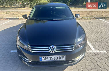 Седан Volkswagen Passat 2012 в Запоріжжі