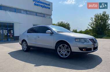 Седан Volkswagen Passat 2007 в Києві