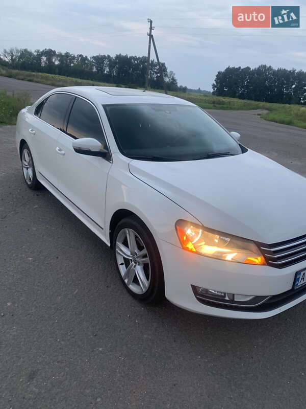 Седан Volkswagen Passat 2014 в Мотовиловке