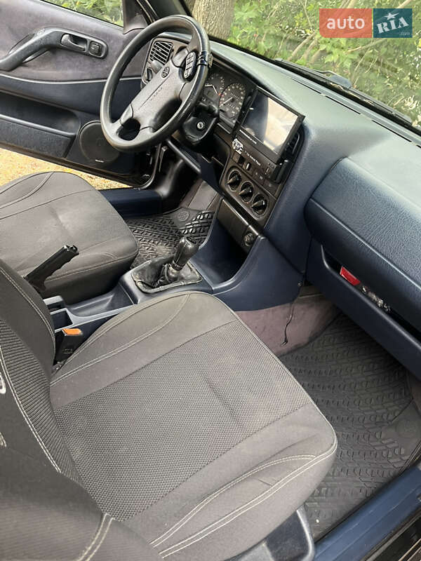 Универсал Volkswagen Passat 1995 в Киеве фото 2 Универсал Volkswagen Passat 1995 в Киеве