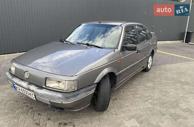Седан Volkswagen Passat 1992 в Києві