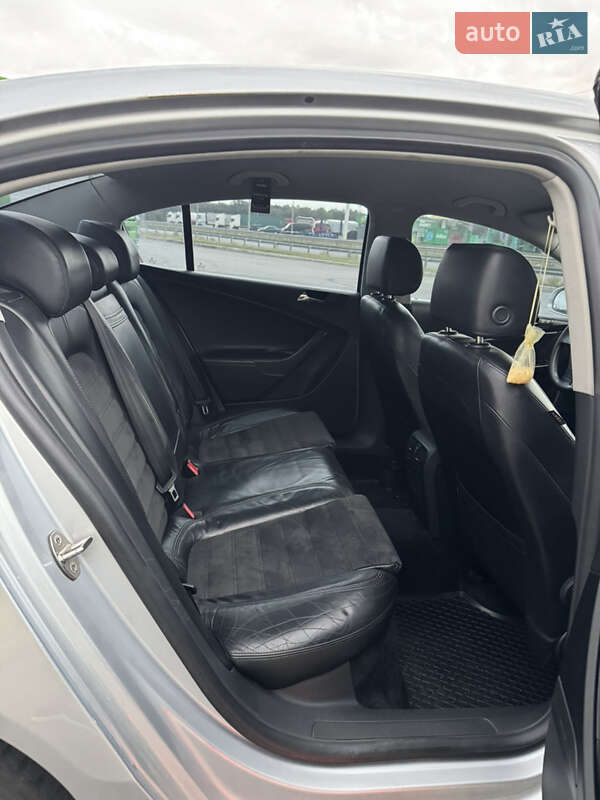Седан Volkswagen Passat 2006 в Умани