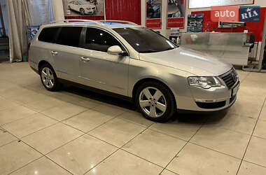 Универсал Volkswagen Passat 2009 в Харькове