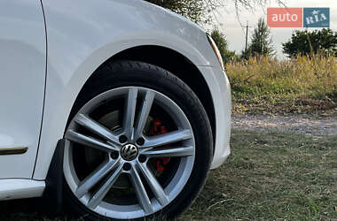 Седан Volkswagen Passat 2013 в 