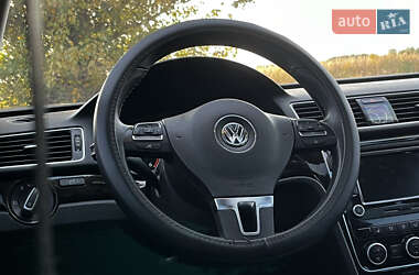Седан Volkswagen Passat 2013 в 