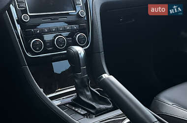 Седан Volkswagen Passat 2013 в 