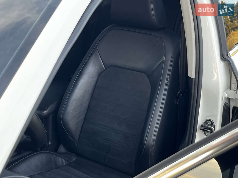 Седан Volkswagen Passat 2013 в Димері фото 47 Седан Volkswagen Passat 2013 в Димері