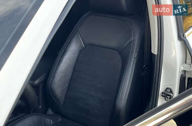 Седан Volkswagen Passat 2013 в 