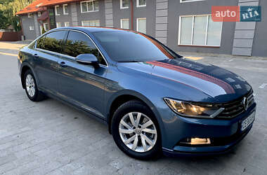 Седан Volkswagen Passat 2018 в Тернополі
