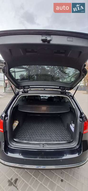 Универсал Volkswagen Passat 2012 в Первомайске