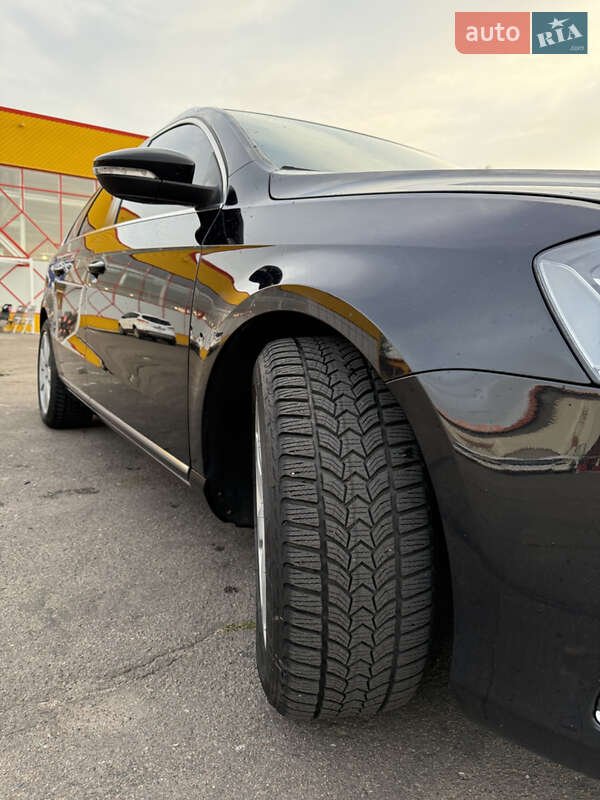 Универсал Volkswagen Passat 2014 в Житомире