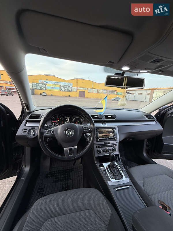 Универсал Volkswagen Passat 2014 в Житомире