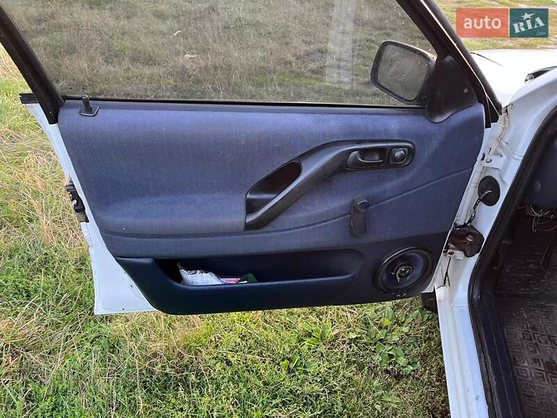 Седан Volkswagen Passat 1995 в Глухове фото 21 Седан Volkswagen Passat 1995 в Глухове