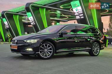 Універсал Volkswagen Passat 2020 в Одесі