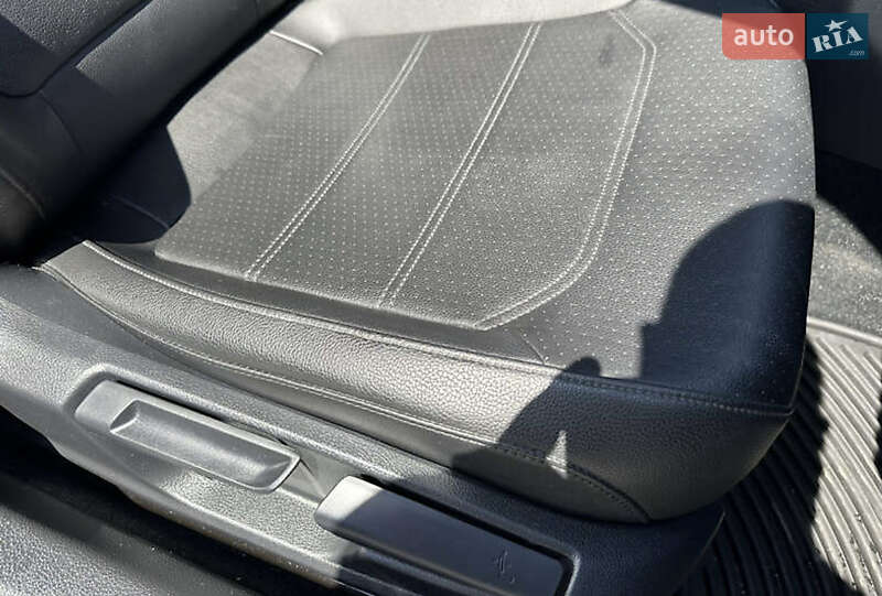Седан Volkswagen Passat 2018 в Львове фото 11 Седан Volkswagen Passat 2018 в Львове