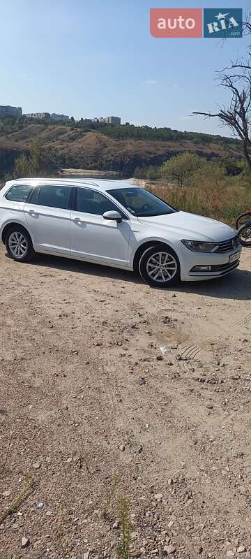 Универсал Volkswagen Passat 2017 в Запорожье фото 2 Универсал Volkswagen Passat 2017 в Запорожье
