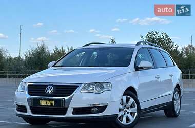 Универсал Volkswagen Passat 2008 в Киеве
