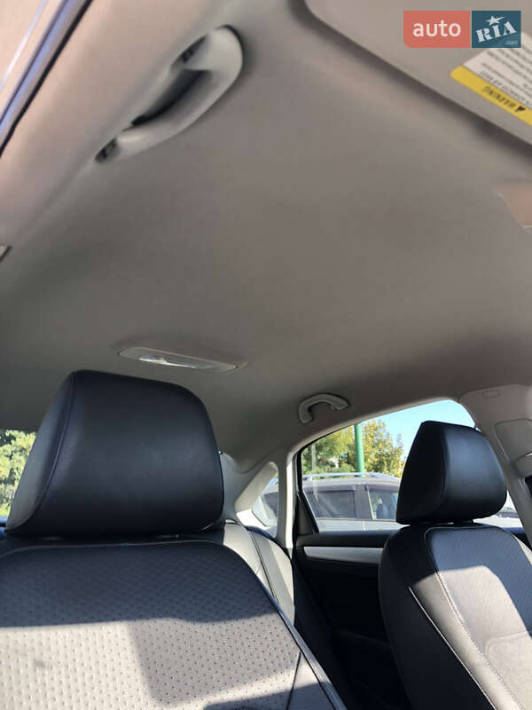 Седан Volkswagen Passat 2013 в Полтаві