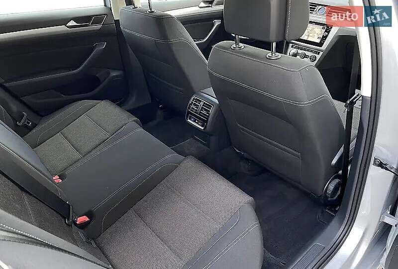 Универсал Volkswagen Passat 2017 в Сарнах