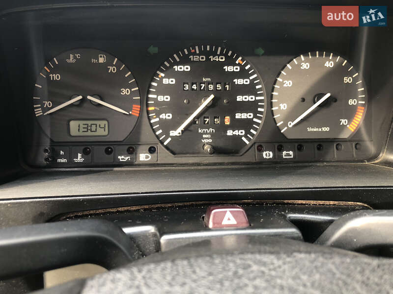 Универсал Volkswagen Passat 1992 в Клевани