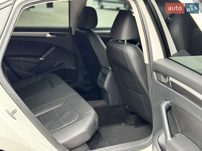 Седан Volkswagen Passat 2017 в Виннице