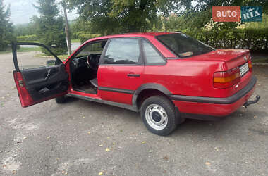 Седан Volkswagen Passat 1995 в 