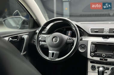 Универсал Volkswagen Passat 2013 в 