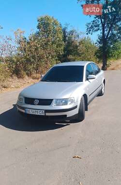 Седан Volkswagen Passat 1999 в Первомайске