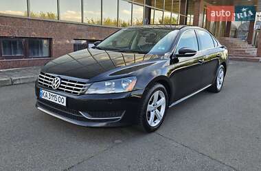 Седан Volkswagen Passat 2012 в Киеве
