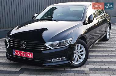 Седан Volkswagen Passat 2018 в Львове