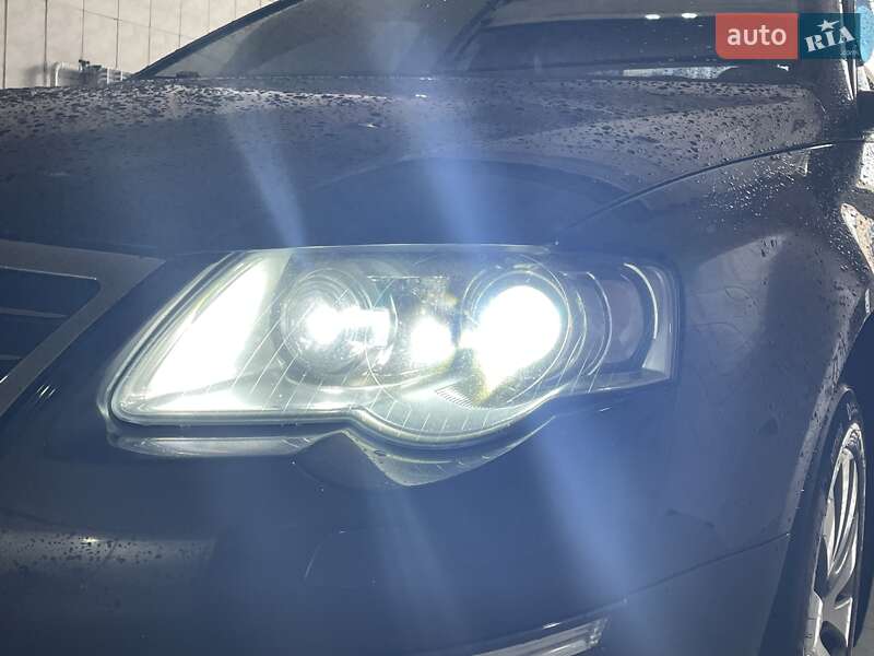 Седан Volkswagen Passat 2010 в Киеве