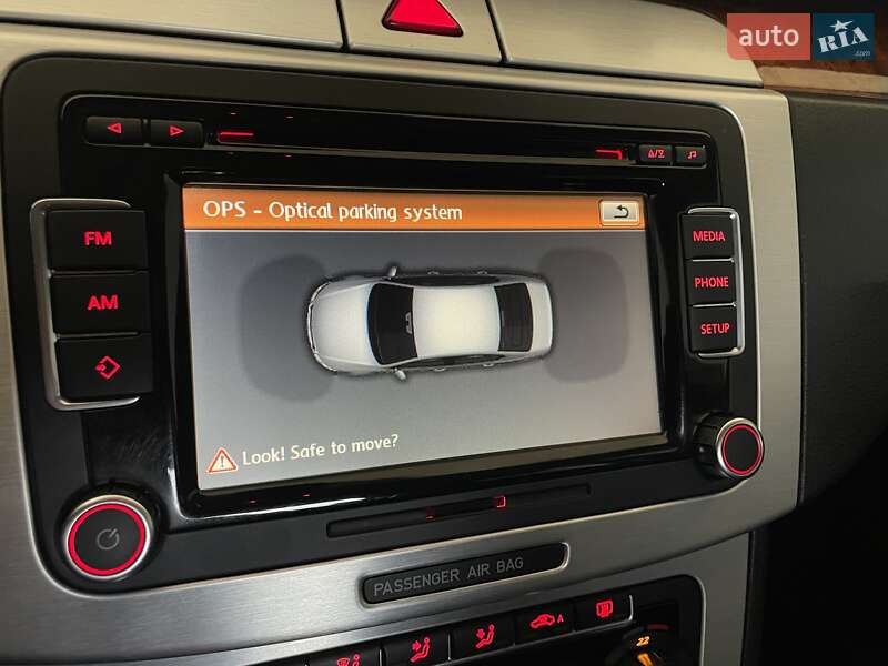 Седан Volkswagen Passat 2010 в Киеве