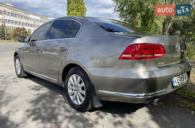 Седан Volkswagen Passat 2012 в 