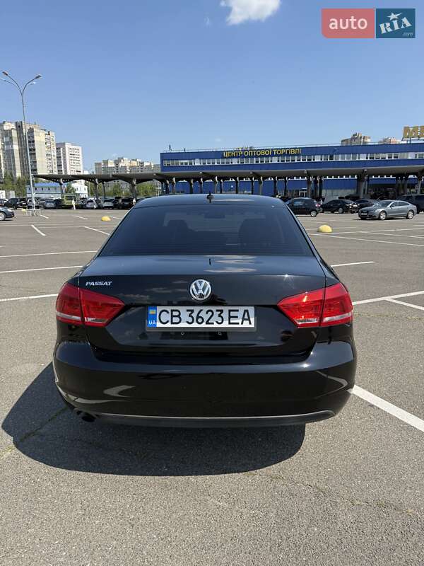 Седан Volkswagen Passat 2012 в Киеве