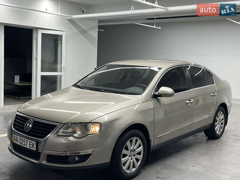 Седан Volkswagen Passat 2007 в Киеве