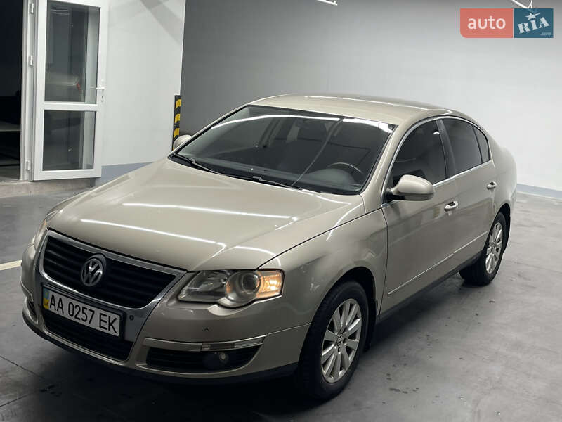 Седан Volkswagen Passat 2007 в Киеве