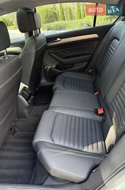 Седан Volkswagen Passat 2020 в 