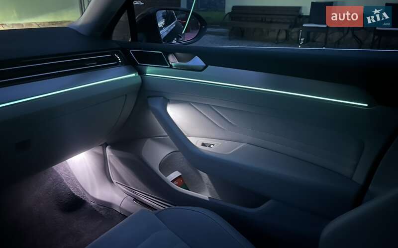 Седан Volkswagen Passat 2020 в Львове