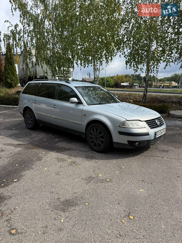 Універсал Volkswagen Passat 2002 в Смілі