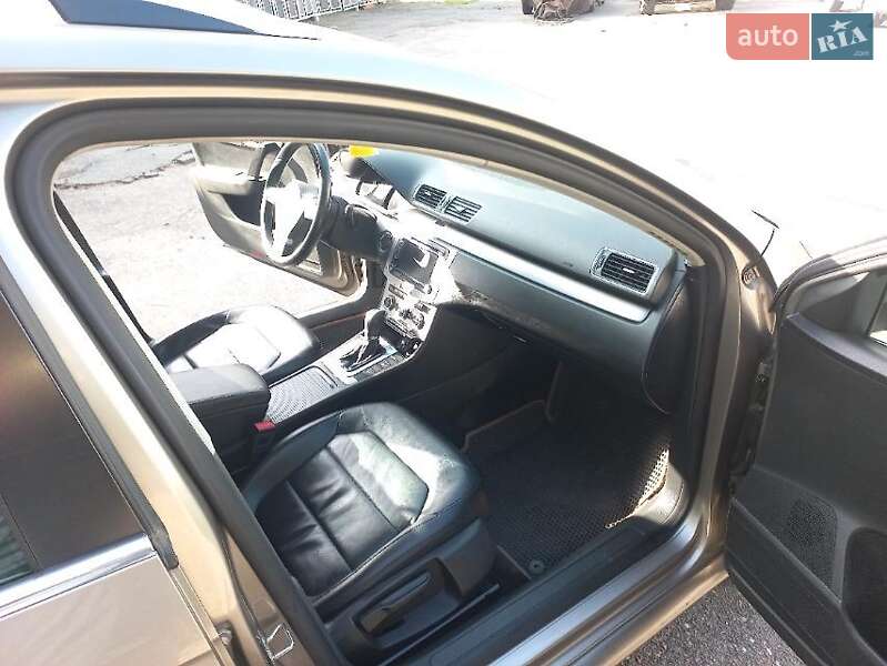 Volkswagen Passat 2011