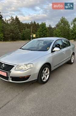 Седан Volkswagen Passat 2007 в Горишних Плавнях