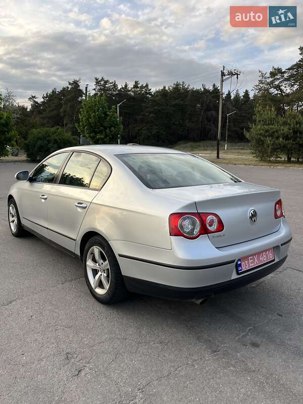 Седан Volkswagen Passat 2007 в Горишних Плавнях