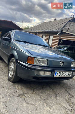 Седан Volkswagen Passat 1989 в Тульчине