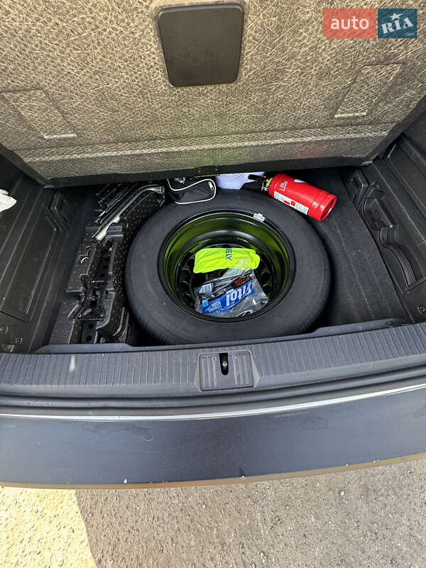 Универсал Volkswagen Passat 2018 в Львове