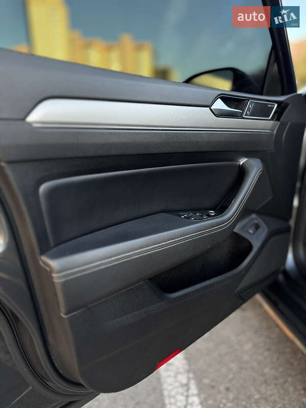 Універсал Volkswagen Passat 2017 в Броварах