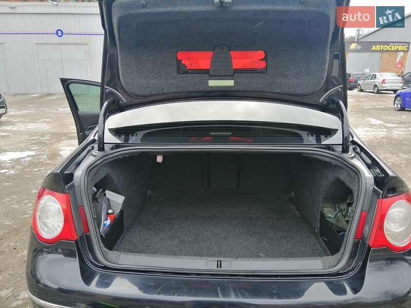 Седан Volkswagen Passat 2006 в Полтаве