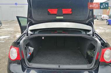 Седан Volkswagen Passat 2006 в 
